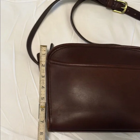 VINTAGE COACH METROPOLIS LEATHER BAG
9087 - Picture 11 of 11